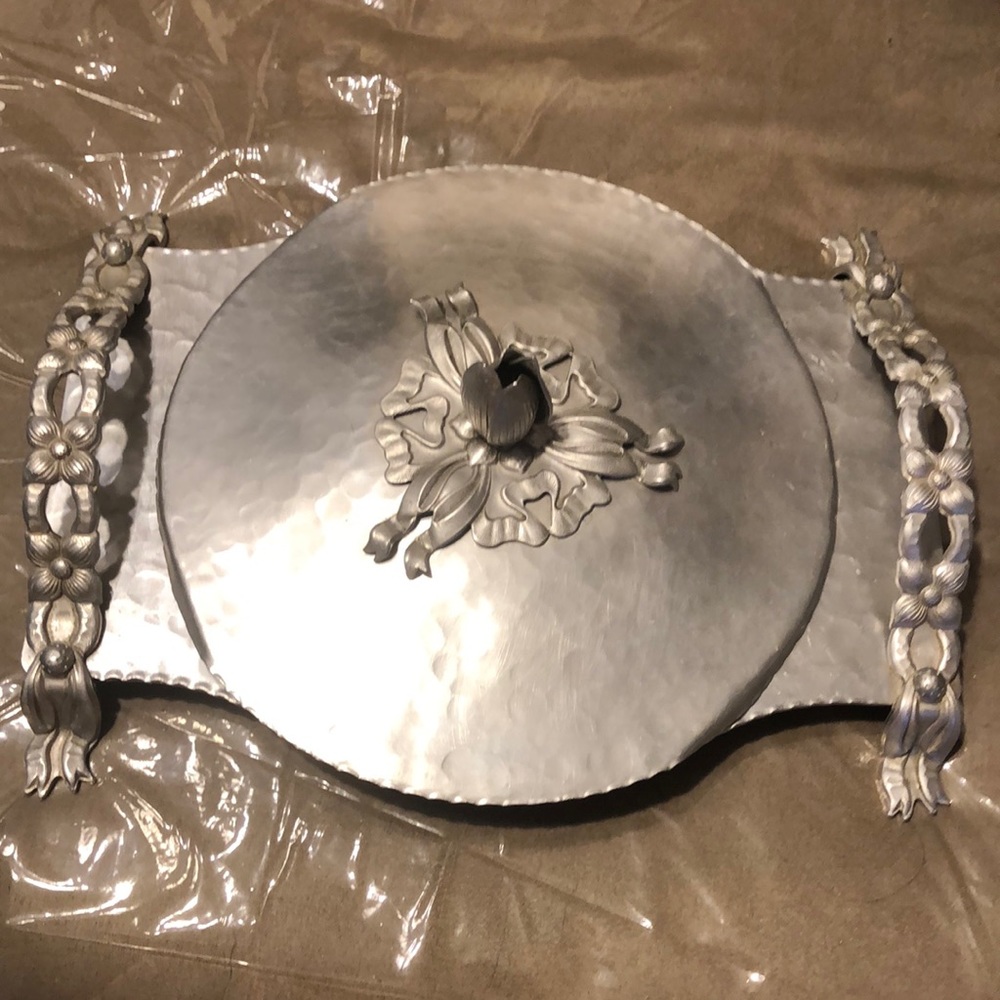 Gorgeous Vintage Rodney Kent Lightweight Hammered Aluminum Plate